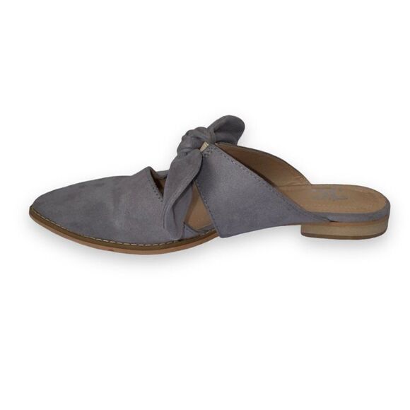Journee Collection Telulah Pointed Toe Slip-on Flat Grey Velvet Women's 6 - Picture 6 of 10